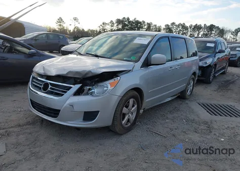2010 Volkswagen Routan Se z USA, uszkodzony, nr VIN 2V4RW3D18AR262758